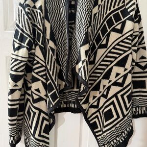 Geometric Black and White Women's Sweater